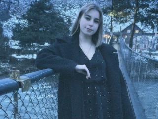 MikiRoses - Live porn &amp; sex cam - 20327110