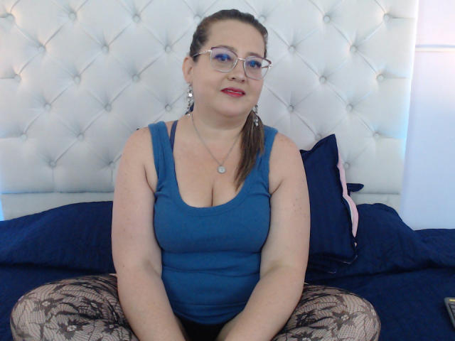 MartinaCaycedo - Live sex cam - 20328234