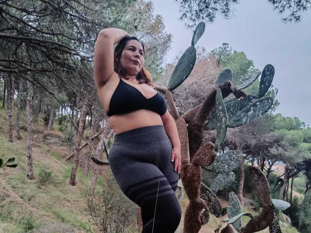 LouiseSexBigBoobs - Live porn &amp; sex cam - 20328442