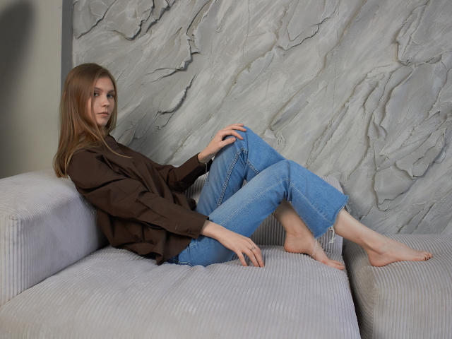 PhoebeDavis - сексуальная веб-камера в реальном времени - 20328570