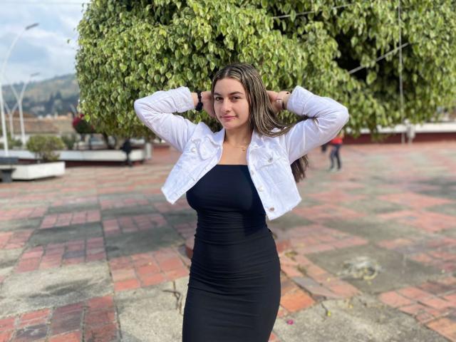 AtheneaRossi - Live porn &amp; sex cam - 20329294