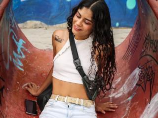 EmmaLunas - Live porn &amp; sex cam - 20330718