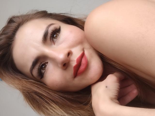 EmelySofia - Live sex cam - 20330942