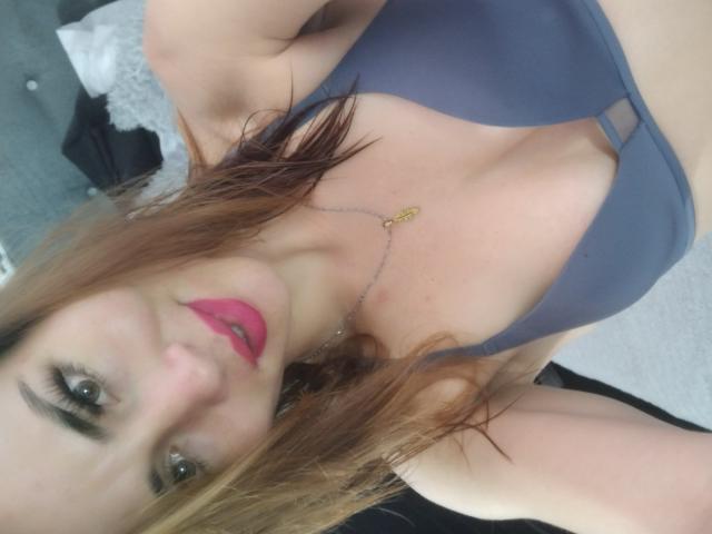EmelySofia - Live porn &amp; sex cam - 20330950