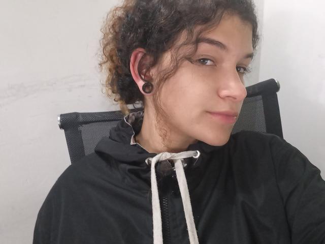 WendyBeckerX - Live Sex Cam - 20339042