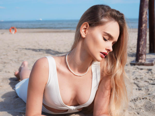 MsLiana - Live sex cam - 20339210