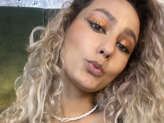 FloraSaenz - Live porn &amp; sex cam - 20339314