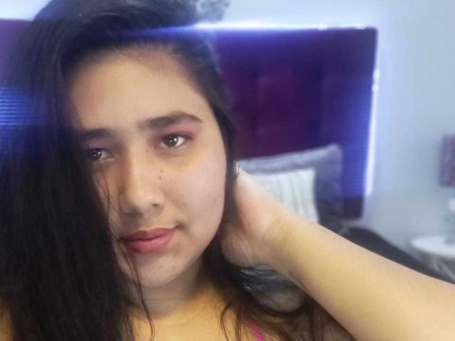 ZoeGiil - Camera khiêu dâm &amp; quyến rũ trực tiếp - 20340962