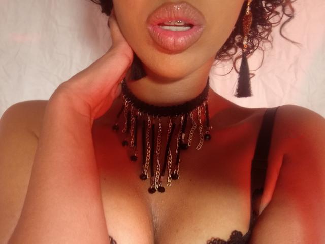 NickyBlain - Élő pornó és szexkamera - 20341446