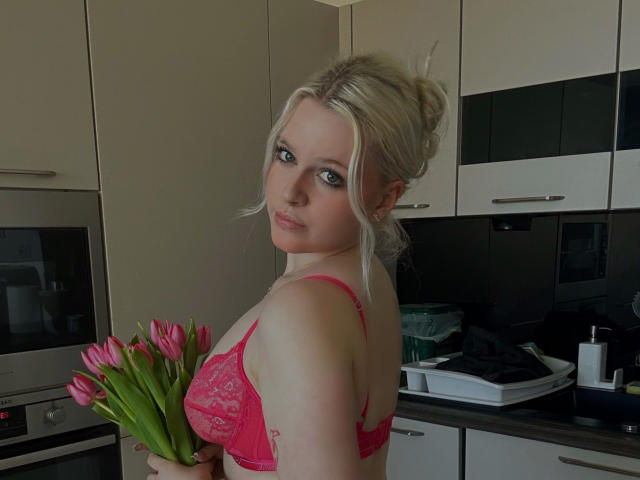 Emilynoir-hot - Live porn &amp; sex cam - 20343082