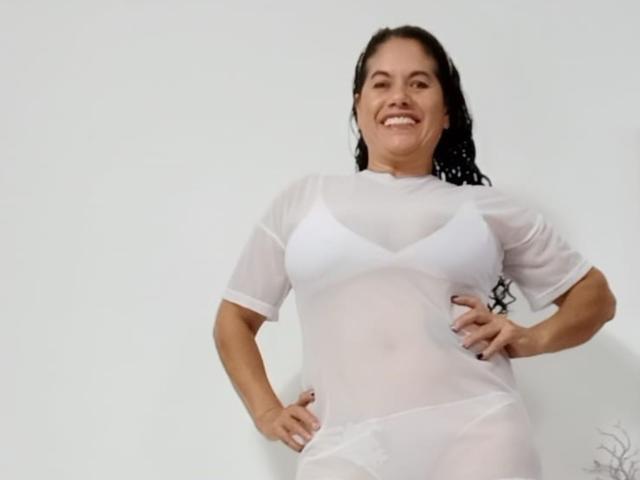 AngelinaJones - Sexe cam en vivo - 20348850