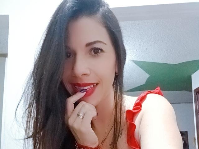 LauraaVelez - Porno na żywo i seks kamera - 20349594