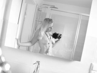 JuliaGold-hot - Live porn &amp; sex cam - 20375582