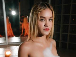 LillyThomps - Live porn &amp; sex cam - 20380930