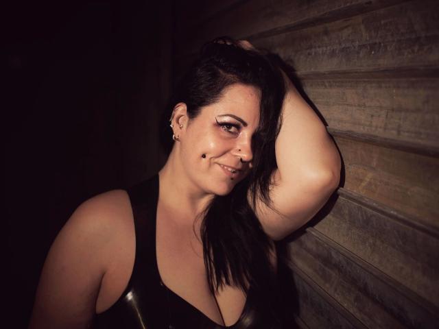 MelliniaStone-hot - Sexe cam en vivo - 20384394