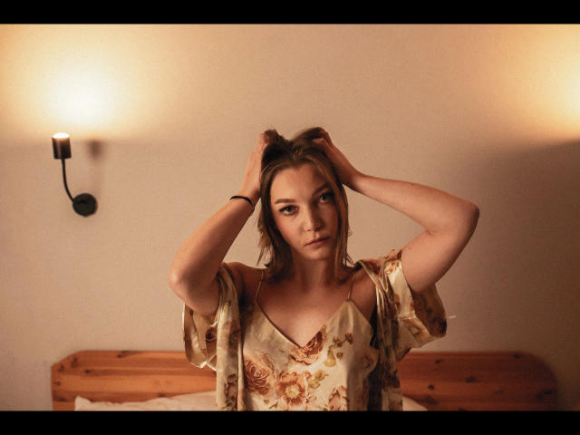 emillyHoney-hot - Sexe cam en vivo - 20388126