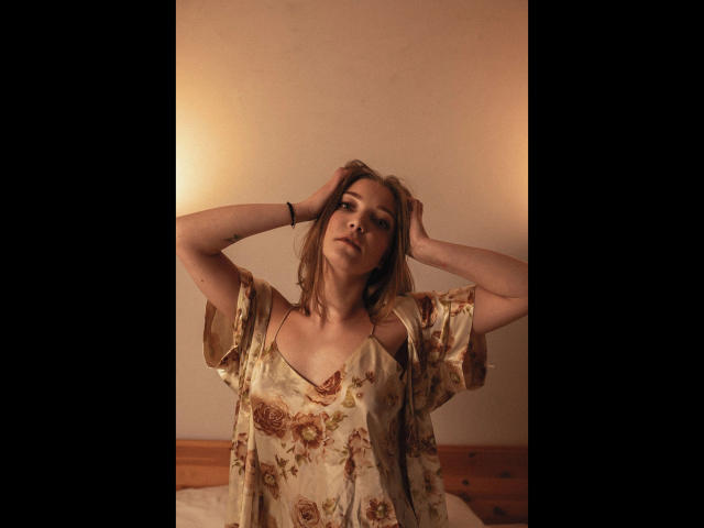 emillyHoney-hot - сексуальная веб-камера в реальном времени - 20388130