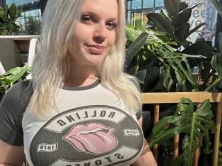 Emilynoir-hot - Live porn &amp; sex cam - 20388642