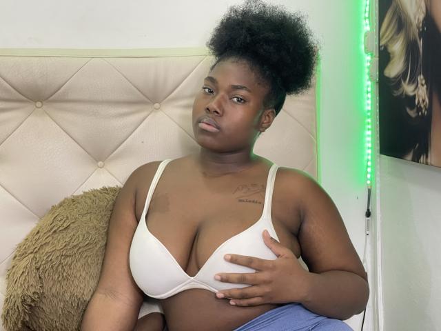 KarinaEbony - Live porn &amp; sex cam - 20389414