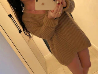 Hot-Strip-Girl - Sexe cam en vivo - 20389982