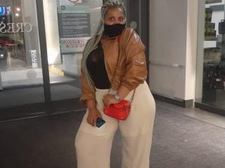 ThickMiaxoxo - Élő pornó és szexkamera - 20390182