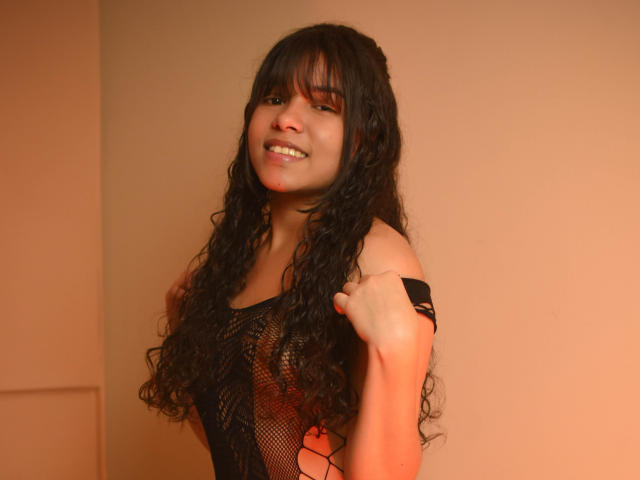 AvaHughes - Live porn &amp; sex cam - 20391430