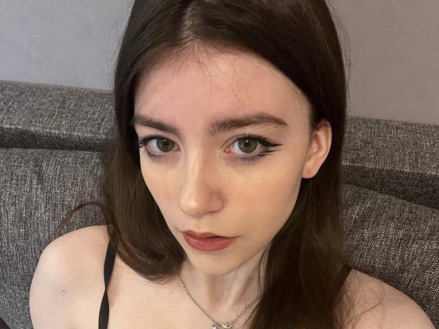 VinnaSkyHott - Live Sex Cam - 20406338