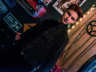 LiiamCollins - Live porn &amp; sex cam - 20412894