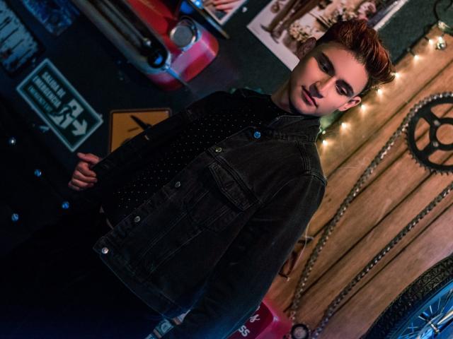 LiiamCollins - Sexe cam en vivo - 20412894