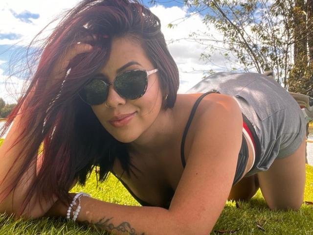 EmilyDurand - Live porn &amp; sex cam - 20420482