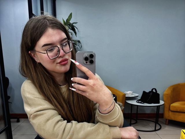 LorrieBritney - Live porn &amp; sex cam - 20423978