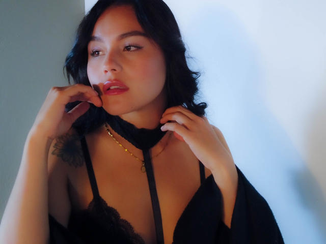 IsaRendon - Live porn &amp; sex cam - 20431330