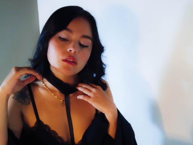 IsaRendon - Live porn &amp; sex cam - 20431390