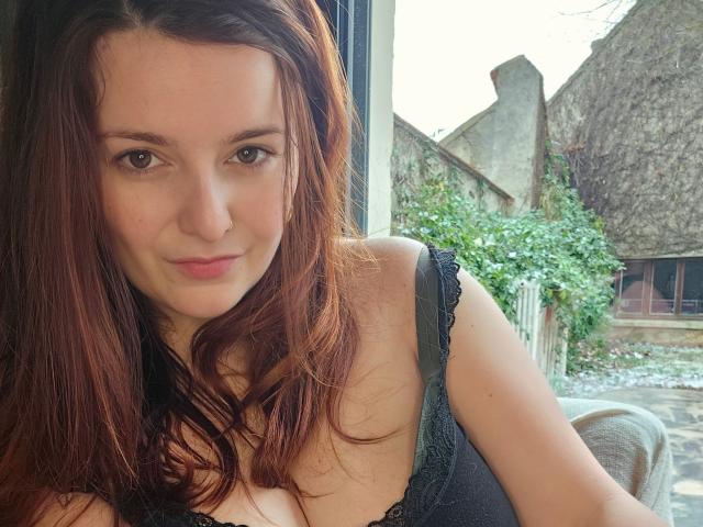 ErinMFrench - Live porn &amp; sex cam - 20434138