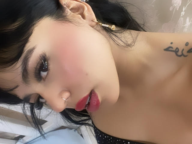 ThaliaCasstro - Live porn &amp; sex cam - 20442734