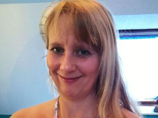 XXHotAngelinaXX-sex - Live porn &amp; sex cam - 20447426