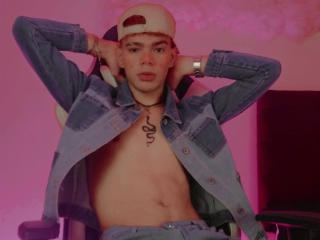 JulesMiller - Camera khiêu dâm &amp; quyến rũ trực tiếp - 20447478