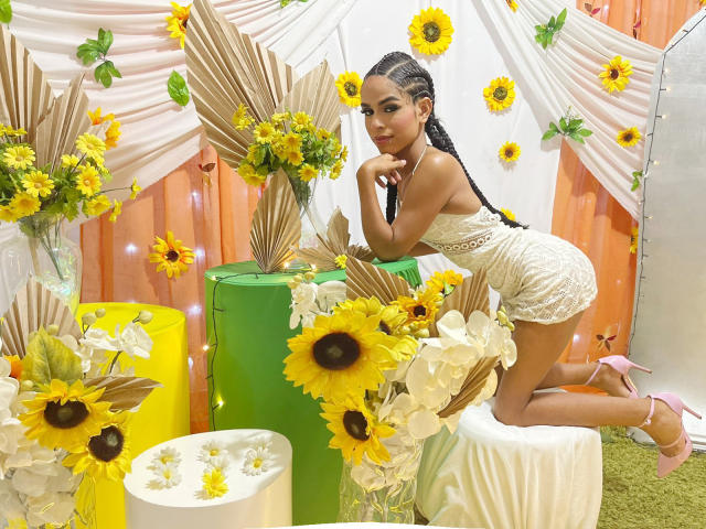 DaniellaAdams - Live porn &amp; sex cam - 20448002