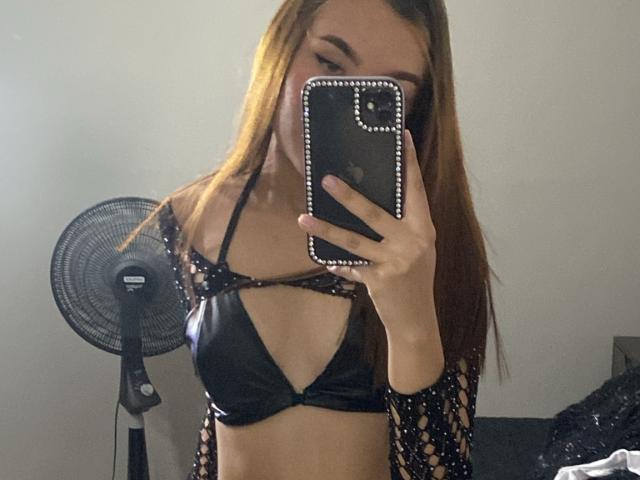 IsaWood - Live porn &amp; sex cam - 20451234