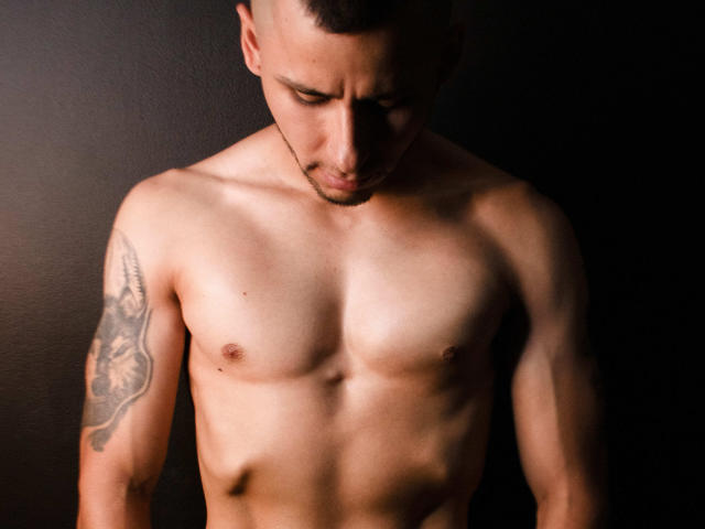 JorkGus - Camera khiêu dâm &amp; quyến rũ trực tiếp - 20453650