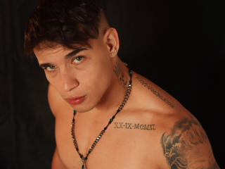 AlessandroHot69 - Camera khiêu dâm &amp; quyến rũ trực tiếp - 20455278