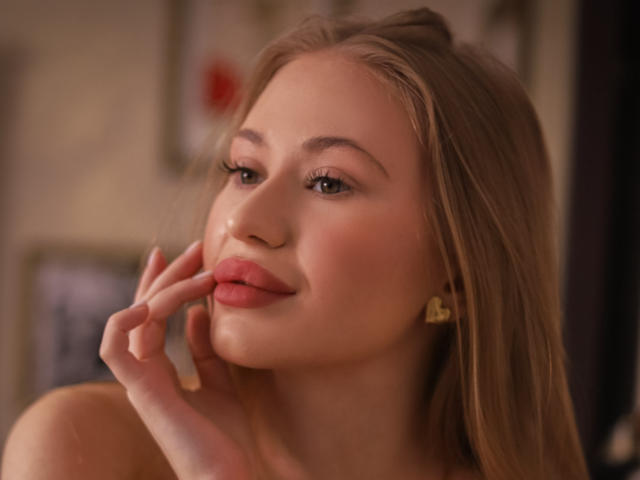 ViolettaSteward - Live Sex Cam - 20458310