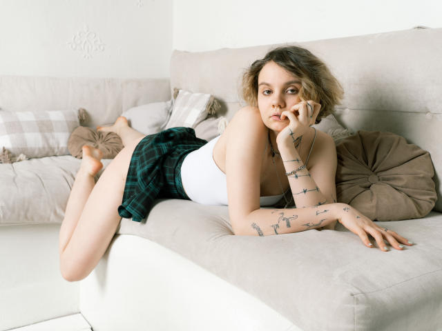 MollyCloud - פורנו בשידור חי ומצלמת סקס - 20458918