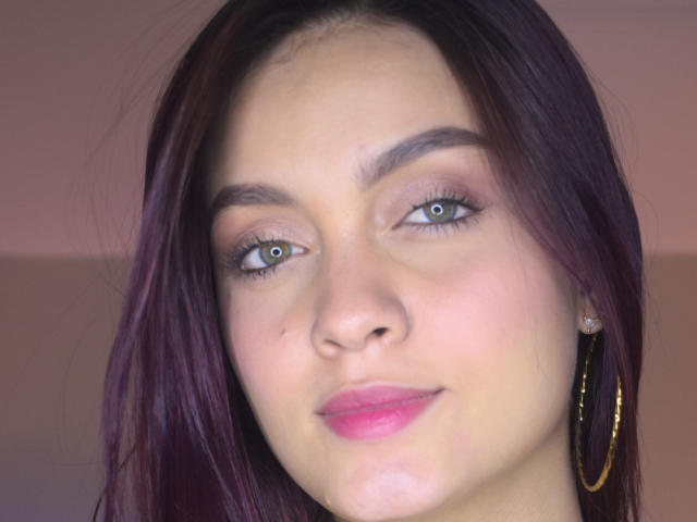 AliBennet - Sexe cam en vivo - 20473230