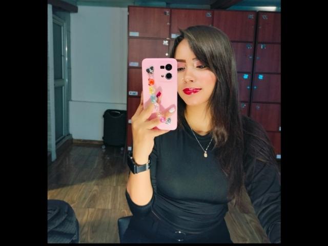 HollyWhite - Live porn &amp; sex cam - 20474978