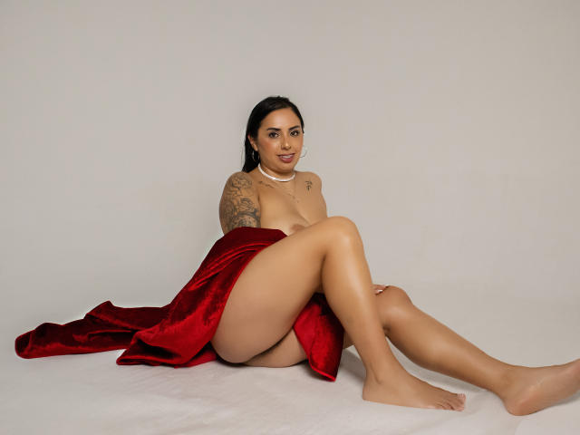 ChloeMarss - сексуальная веб-камера в реальном времени - 20476710