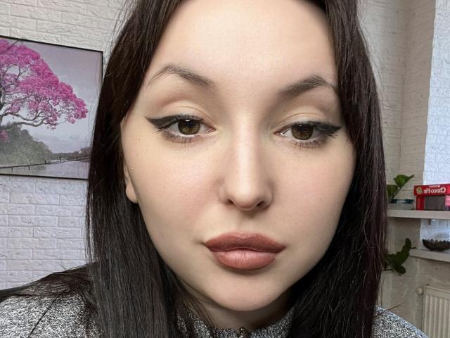 BritniBable - Live porn &amp; sex cam - 20480110