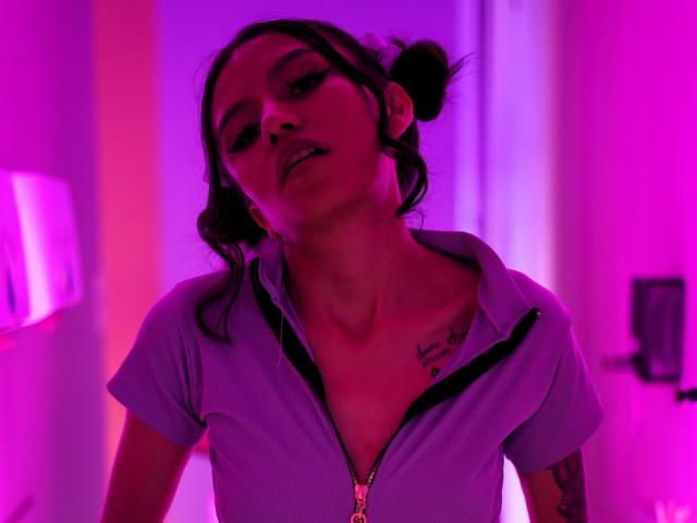 EvieGothel - Live porn &amp; sex cam - 20484714