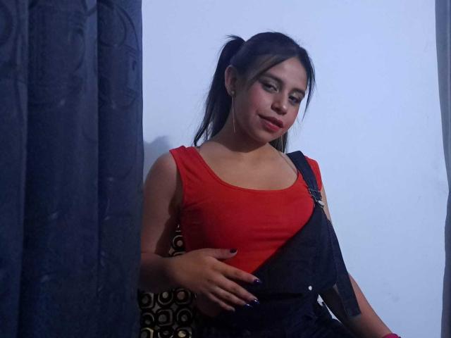 EmilyHudson - Live porn &amp; sex cam - 20492158