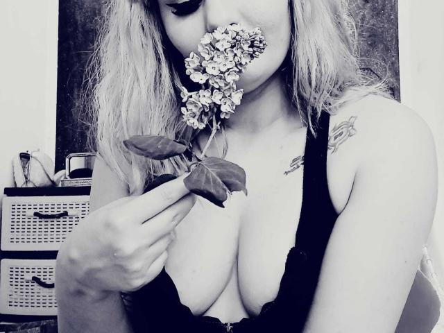 LinaQueen - Camera khiêu dâm &amp; quyến rũ trực tiếp - 20497030